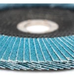 Detalle de láminas de lija azul de zirconio grano 80 disco flap 115mm